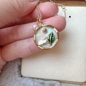 Cute Butterfly Leaf Enamel Freshwater Pearl Charm Gold Necklace